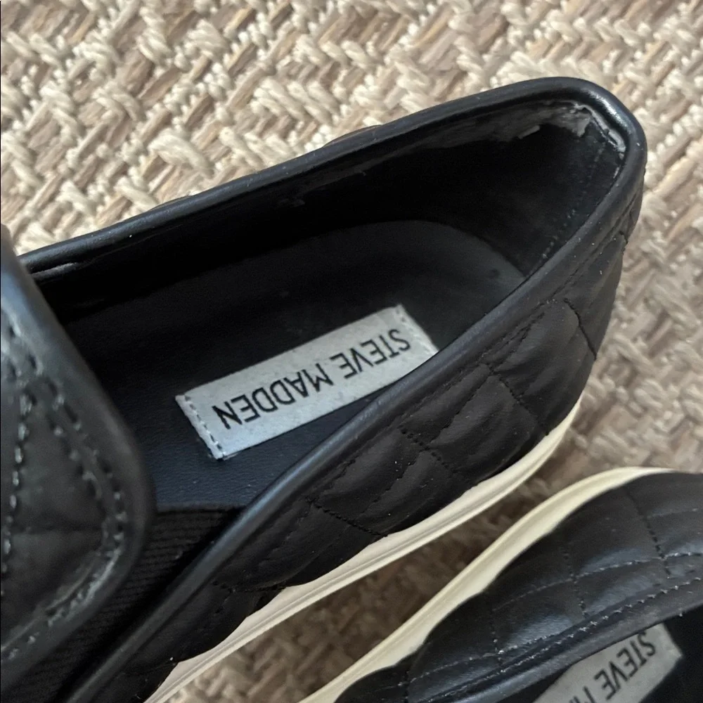 Steve Madden Ecentrcq Black Quilted Slip-On Loafers Sz 9M